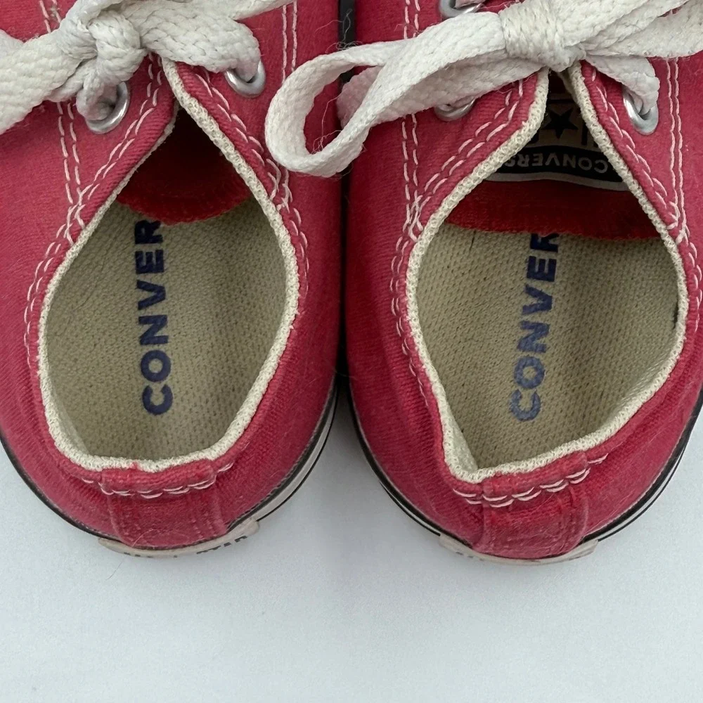 Converse Chuck Taylor All Star Infant Size 8 Low Top Red Canvas Sneakers